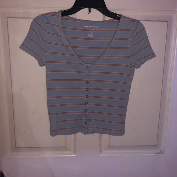 American Eagle Outfitters Tops - A cute top